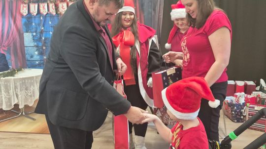 Moc prezentów od naszych SuperMikołajów [GALERIA ZDJĘĆ]