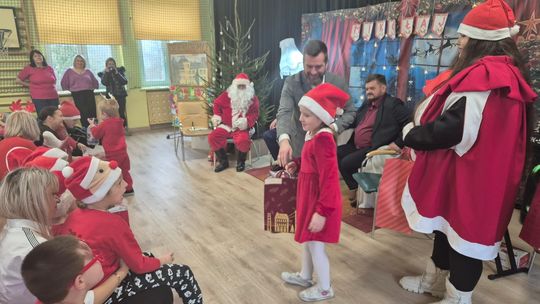 Moc prezentów od naszych SuperMikołajów [GALERIA ZDJĘĆ]