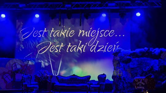 Spektakl uczniów ZST w Chełmie - Jest takie miejsce, jest taki dzień... [GALERIA ZDJĘĆ]