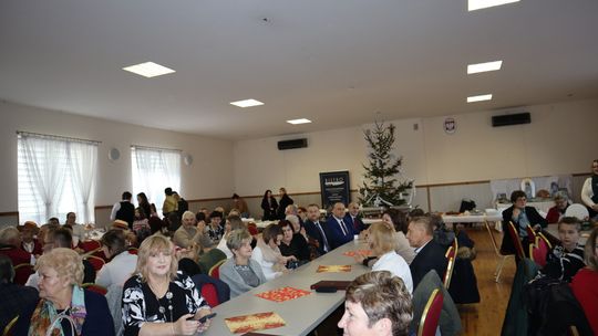 Gm. Rudnik. Wyjątkowa wigilia dla mieszkańców oraz kiermasz bożonarodzeniowy [
