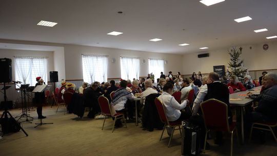 Gm. Rudnik. Wyjątkowa wigilia dla mieszkańców oraz kiermasz bożonarodzeniowy [