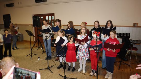 Gm. Rudnik. Wyjątkowa Wigilia dla mieszkańców oraz kiermasz bożonarodzeniowy [GALERIA ZDJĘĆ]