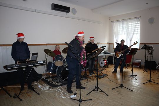 Gm. Rudnik. Wyjątkowa wigilia dla mieszkańców oraz kiermasz bożonarodzeniowy [ Gm. Rudnik. Wyjątkowa wigilia dla mieszkańców oraz kiermasz bożonarodzeniowy [