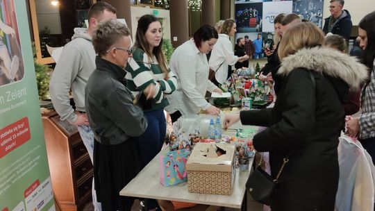 Chełm. Przedświątecznie dla Szymonka. Koncert charytatywny [GALERIA ZDJĘĆ]