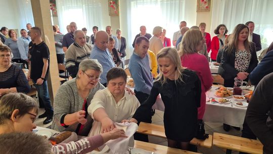 Chełm. Wigilia w Warsztacie Terapii Zajęciowej Caritas [GALERIA ZDJĘĆ]