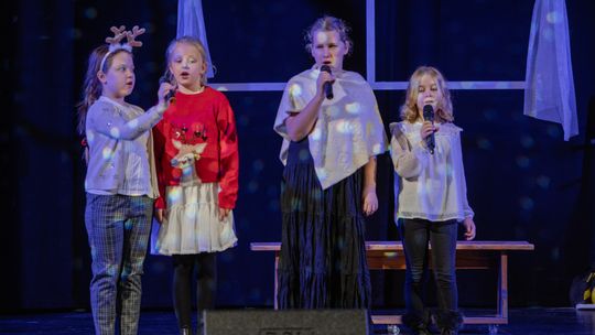 Włodawa. Koncert kolęd z uczniami WDK  [GALERIA ZDJĘĆ]