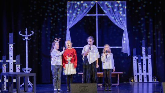 Włodawa. Koncert kolęd z uczniami WDK  [GALERIA ZDJĘĆ]