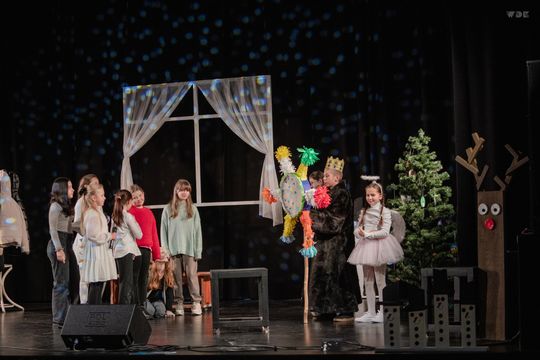 Włodawa. Koncert kolęd z uczniami WDK  [GALERIA ZDJĘĆ]