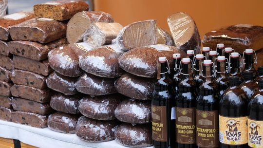 Chełm. Wschodni Jarmark Bożonarodzeniowy [GALERIA ZDJĘĆ]