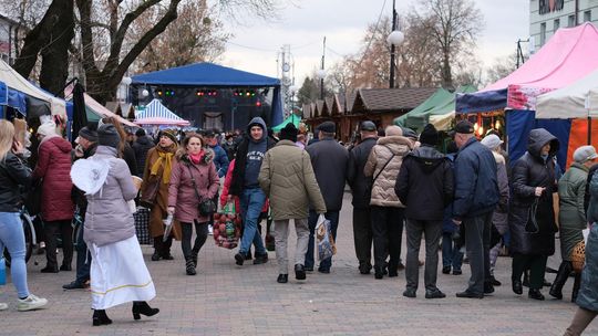 Chełm. Wschodni Jarmark Bożonarodzeniowy [GALERIA ZDJĘĆ]