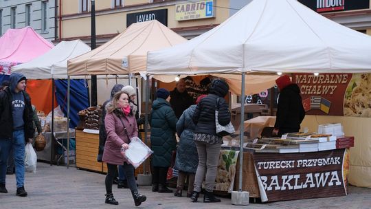 Chełm. Wschodni Jarmark Bożonarodzeniowy [GALERIA ZDJĘĆ]