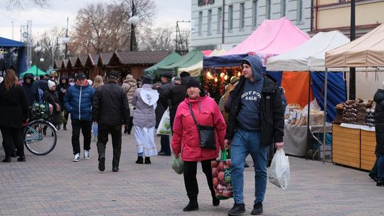 Chełm. Wschodni Jarmark Bożonarodzeniowy [GALERIA ZDJĘĆ]