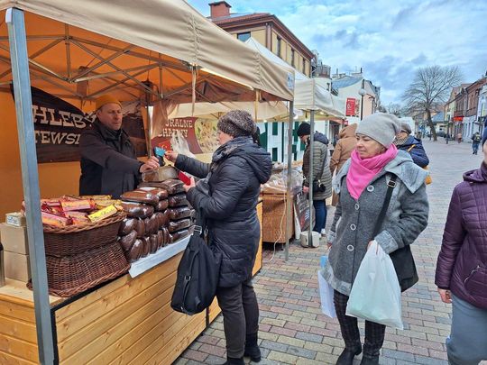 Chełm. Wschodni Jarmark Bożonarodzeniowy [GALERIA ZDJĘĆ]
