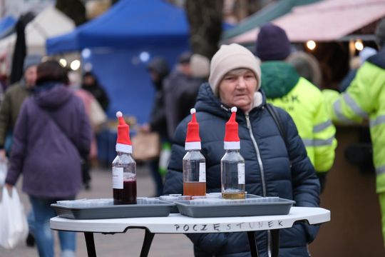 Chełm. Wschodni Jarmark Bożonarodzeniowy [GALERIA ZDJĘĆ]