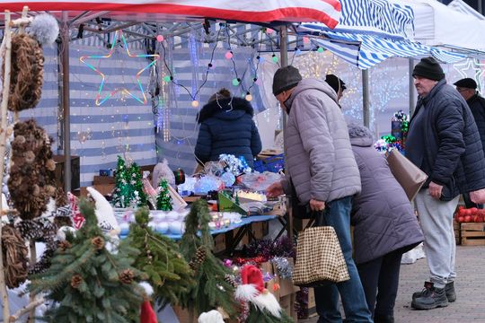 Chełm. Wschodni Jarmark Bożonarodzeniowy [GALERIA ZDJĘĆ]