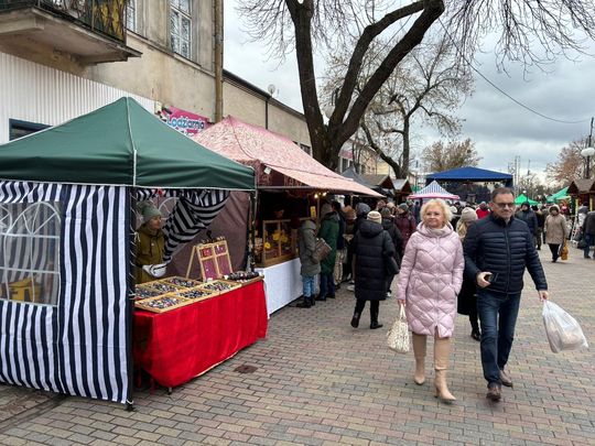 Chełm. Wschodni Jarmark Bożonarodzeniowy [GALERIA ZDJĘĆ]