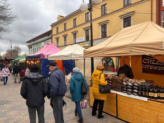Chełm. Wschodni Jarmark Bożonarodzeniowy [GALERIA ZDJĘĆ]