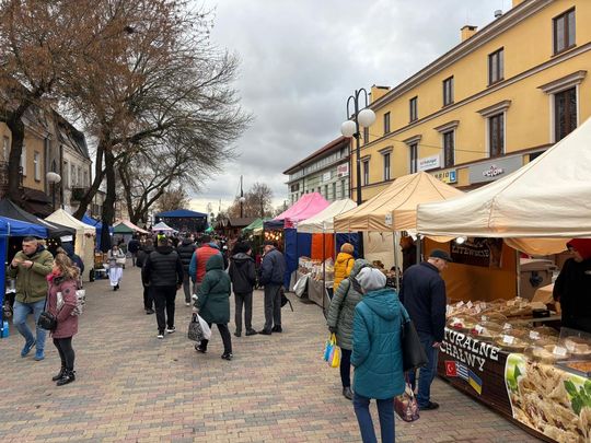 Chełm. Wschodni Jarmark Bożonarodzeniowy [GALERIA ZDJĘĆ]