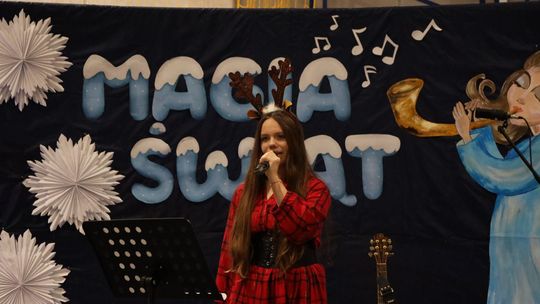 Gm. Leśniowice. III Jarmark Bożonarodzeniowy połączony z koncertem charytatywnym „Gramy dla Neli” [GALERIA ZDJĘĆ]