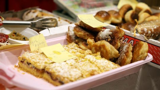 Gm. Leśniowice. III Jarmark Bożonarodzeniowy połączony z koncertem charytatywnym „Gramy dla Neli” [GALERIA ZDJĘĆ]