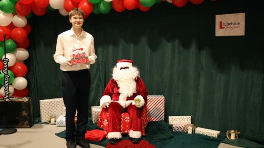 Gm. Leśniowice. III Jarmark Bożonarodzeniowy połączony z koncertem charytatywnym „Gramy dla Neli” [GALERIA ZDJĘĆ]