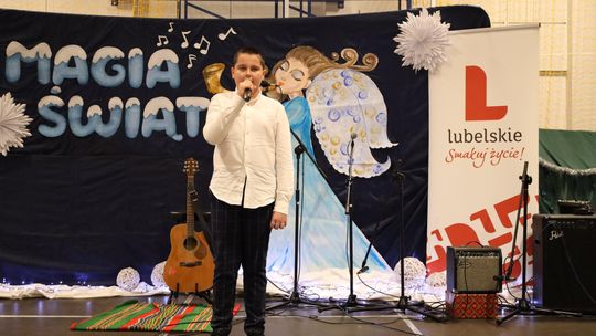 Gm. Leśniowice. III Jarmark Bożonarodzeniowy połączony z koncertem charytatywnym „Gramy dla Neli” [GALERIA ZDJĘĆ]