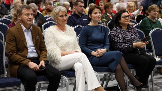 Gm. Leśniowice. III Jarmark Bożonarodzeniowy połączony z koncertem charytatywnym „Gramy dla Neli” [GALERIA ZDJĘĆ]