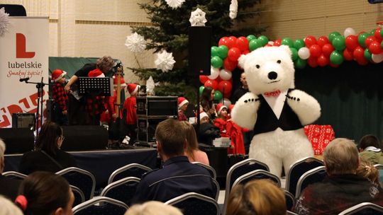 Gm. Leśniowice. III Jarmark Bożonarodzeniowy połączony z koncertem charytatywnym „Gramy dla Neli” [GALERIA ZDJĘĆ]