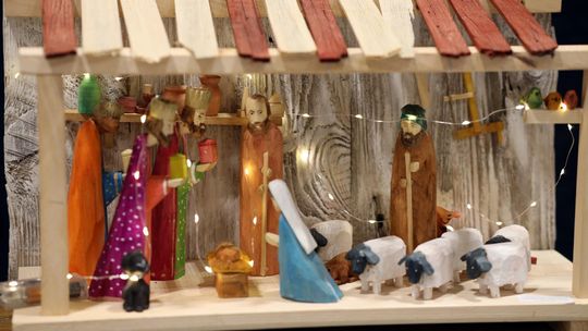 Gm. Leśniowice. III Jarmark Bożonarodzeniowy połączony z koncertem charytatywnym „Gramy dla Neli” [GALERIA ZDJĘĆ]