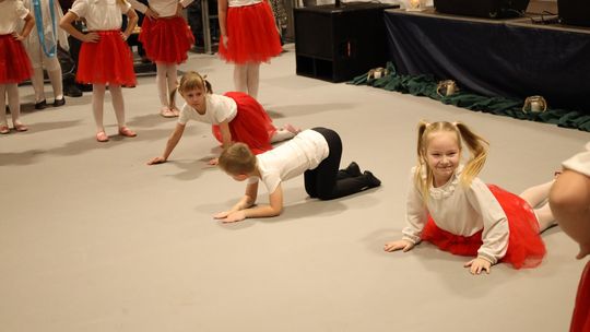 Gm. Leśniowice. III Jarmark Bożonarodzeniowy połączony z koncertem charytatywnym „Gramy dla Neli” [GALERIA ZDJĘĆ]