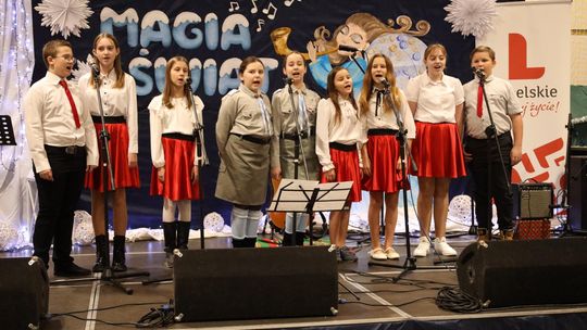 Gm. Leśniowice. III Jarmark Bożonarodzeniowy połączony z koncertem charytatywnym „Gramy dla Neli” [GALERIA ZDJĘĆ]