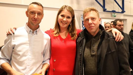 Gm. Leśniowice. III Jarmark Bożonarodzeniowy połączony z koncertem charytatywnym „Gramy dla Neli” [GALERIA ZDJĘĆ]