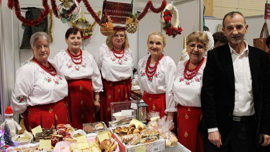 Gm. Leśniowice. III Jarmark Bożonarodzeniowy połączony z koncertem charytatywnym „Gramy dla Neli” [GALERIA ZDJĘĆ]