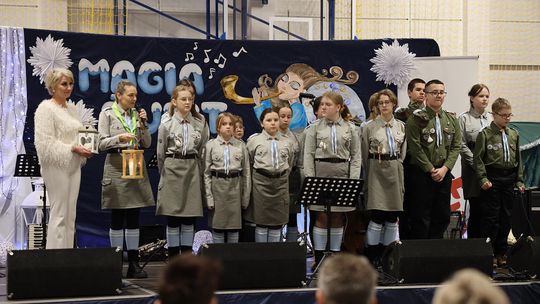 Gm. Leśniowice. III Jarmark Bożonarodzeniowy połączony z koncertem charytatywnym „Gramy dla Neli” [GALERIA ZDJĘĆ]