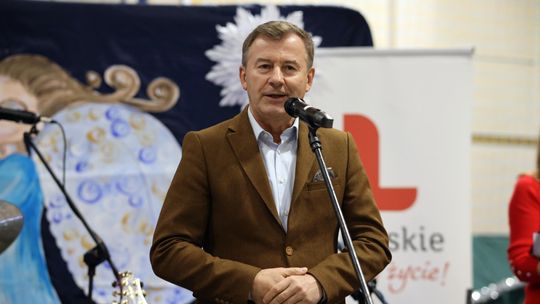 Gm. Leśniowice. III Jarmark Bożonarodzeniowy połączony z koncertem charytatywnym „Gramy dla Neli” [GALERIA ZDJĘĆ]