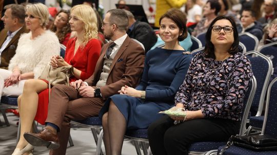 Gm. Leśniowice. III Jarmark Bożonarodzeniowy połączony z koncertem charytatywnym „Gramy dla Neli” [GALERIA ZDJĘĆ]