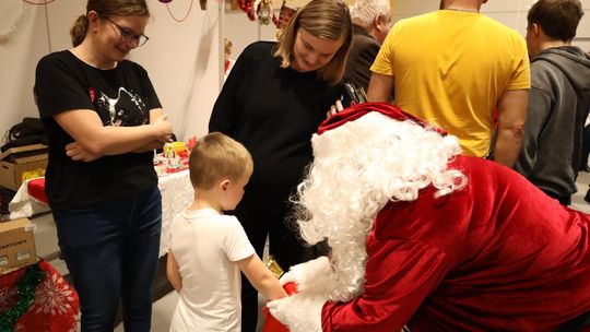 Gm. Leśniowice. III Jarmark Bożonarodzeniowy połączony z koncertem charytatywnym „Gramy dla Neli” [GALERIA ZDJĘĆ]
