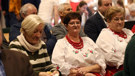 Gm. Leśniowice. III Jarmark Bożonarodzeniowy połączony z koncertem charytatywnym „Gramy dla Neli” [GALERIA ZDJĘĆ]