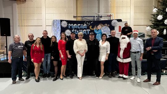 Gm. Leśniowice. III Jarmark Bożonarodzeniowy połączony z koncertem charytatywnym „Gramy dla Neli” [GALERIA ZDJĘĆ]