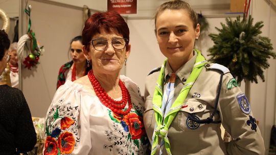 Gm. Leśniowice. III Jarmark Bożonarodzeniowy połączony z koncertem charytatywnym „Gramy dla Neli” [GALERIA ZDJĘĆ]