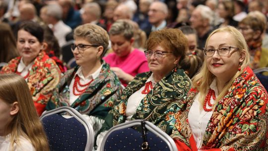 Gm. Leśniowice. III Jarmark Bożonarodzeniowy połączony z koncertem charytatywnym „Gramy dla Neli” [GALERIA ZDJĘĆ]