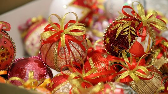 Gm. Leśniowice. III Jarmark Bożonarodzeniowy połączony z koncertem charytatywnym „Gramy dla Neli” [GALERIA ZDJĘĆ]