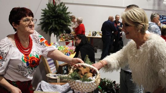 Gm. Leśniowice. III Jarmark Bożonarodzeniowy połączony z koncertem charytatywnym „Gramy dla Neli” [GALERIA ZDJĘĆ]