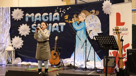 Gm. Leśniowice. III Jarmark Bożonarodzeniowy połączony z koncertem charytatywnym „Gramy dla Neli” [GALERIA ZDJĘĆ]