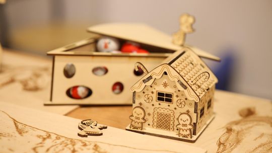 Gm. Leśniowice. III Jarmark Bożonarodzeniowy połączony z koncertem charytatywnym „Gramy dla Neli” [GALERIA ZDJĘĆ]