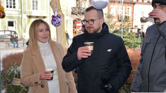 Krasnystaw. Na rynku miejskim świąteczny jarmark [GALERIA ZDJĘĆ]