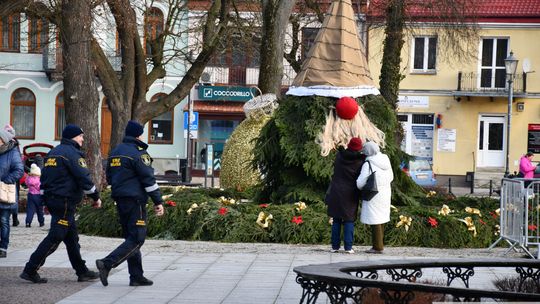 Krasnystaw. Na rynku miejskim świąteczny jarmark [GALERIA ZDJĘĆ]