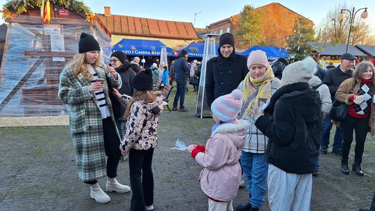 Tłumy na Jarmarku Świątecznym w Rejowcu [GALERIA ZDJĘĆ]