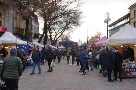 Chełm. Wschodni Jarmark Bożonarodzeniowy - dzień drugi [ZDJĘCIA]