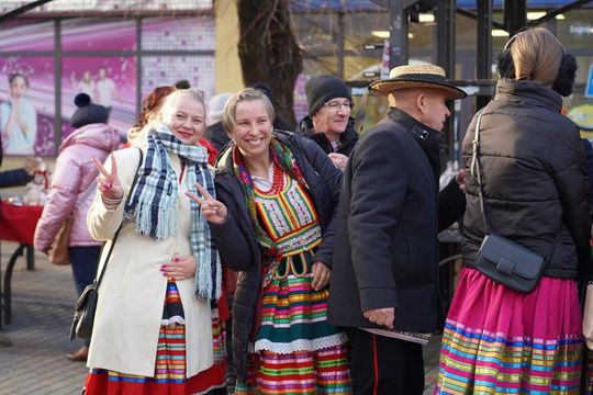Chełm. Wschodni Jarmark Bożonarodzeniowy - dzień drugi [ZDJĘCIA]